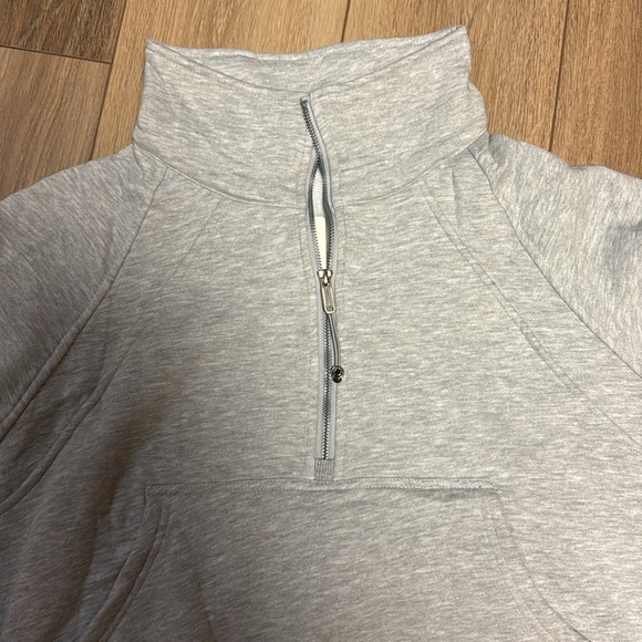 NWT M LIGHT GRAY CROPPED FLEECE LINED 1/4 ZIP POCKET THUMB HOLES SWEATSHIRT - Picture 2 of 6